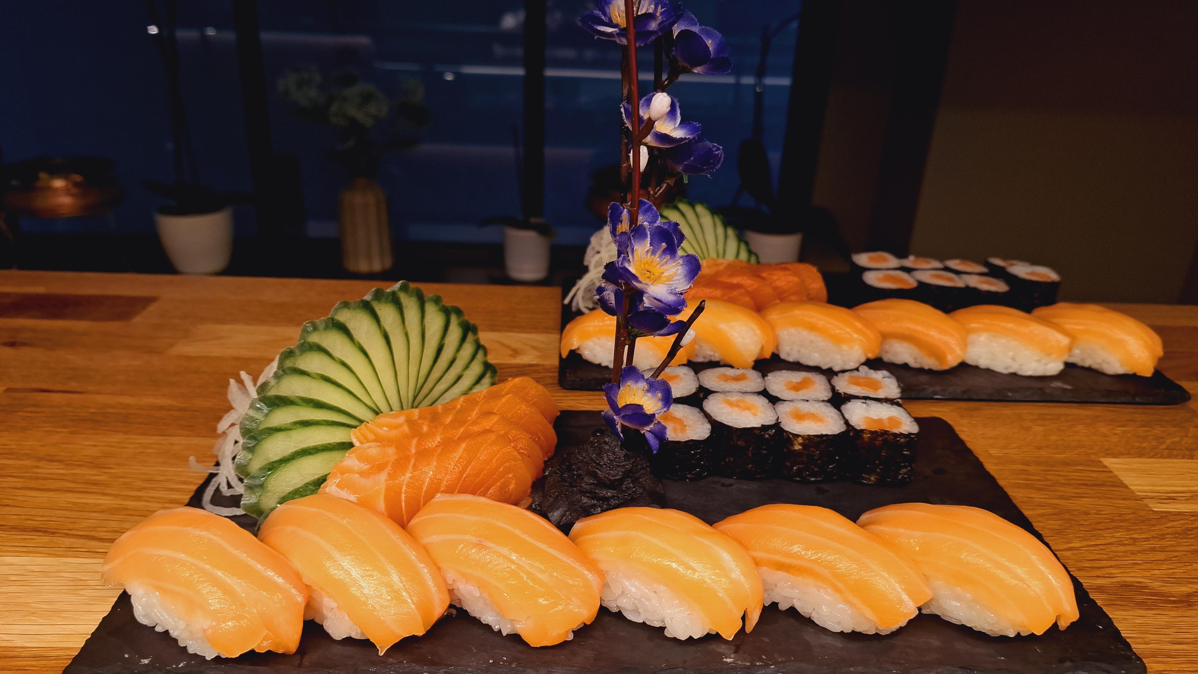 Salmon Set